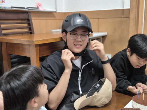 4월 생일잔치KakaoTalk_20240528_163426187_03.jpg