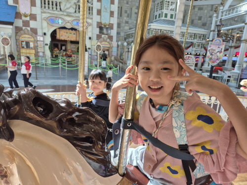10월 롯데월드KakaoTalk_20241122_144941101.jpg