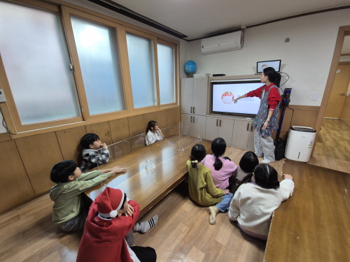 12월 케이크KakaoTalk_20250124_142855899.jpg