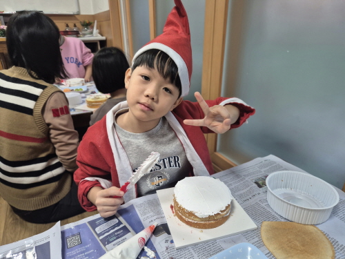 12월 케이크KakaoTalk_20250124_142855899_02.jpg