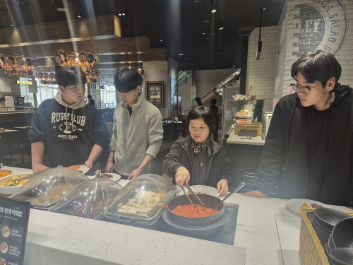 에슐리KakaoTalk_20250311_151039025_04.jpg